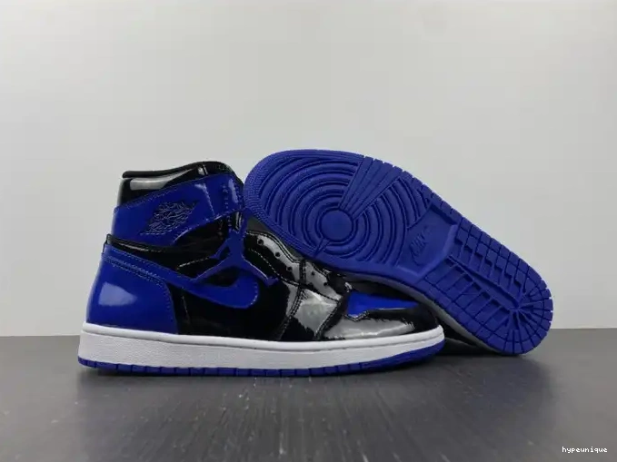 HYPE 555088-404 High Retro 1 Jordan OG 0516
